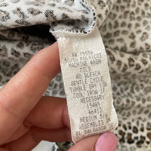 Bundle of girls pants and skirt. Mixedsize Leopard Skirt and Floral Leggings Set - Picture 5 of 6